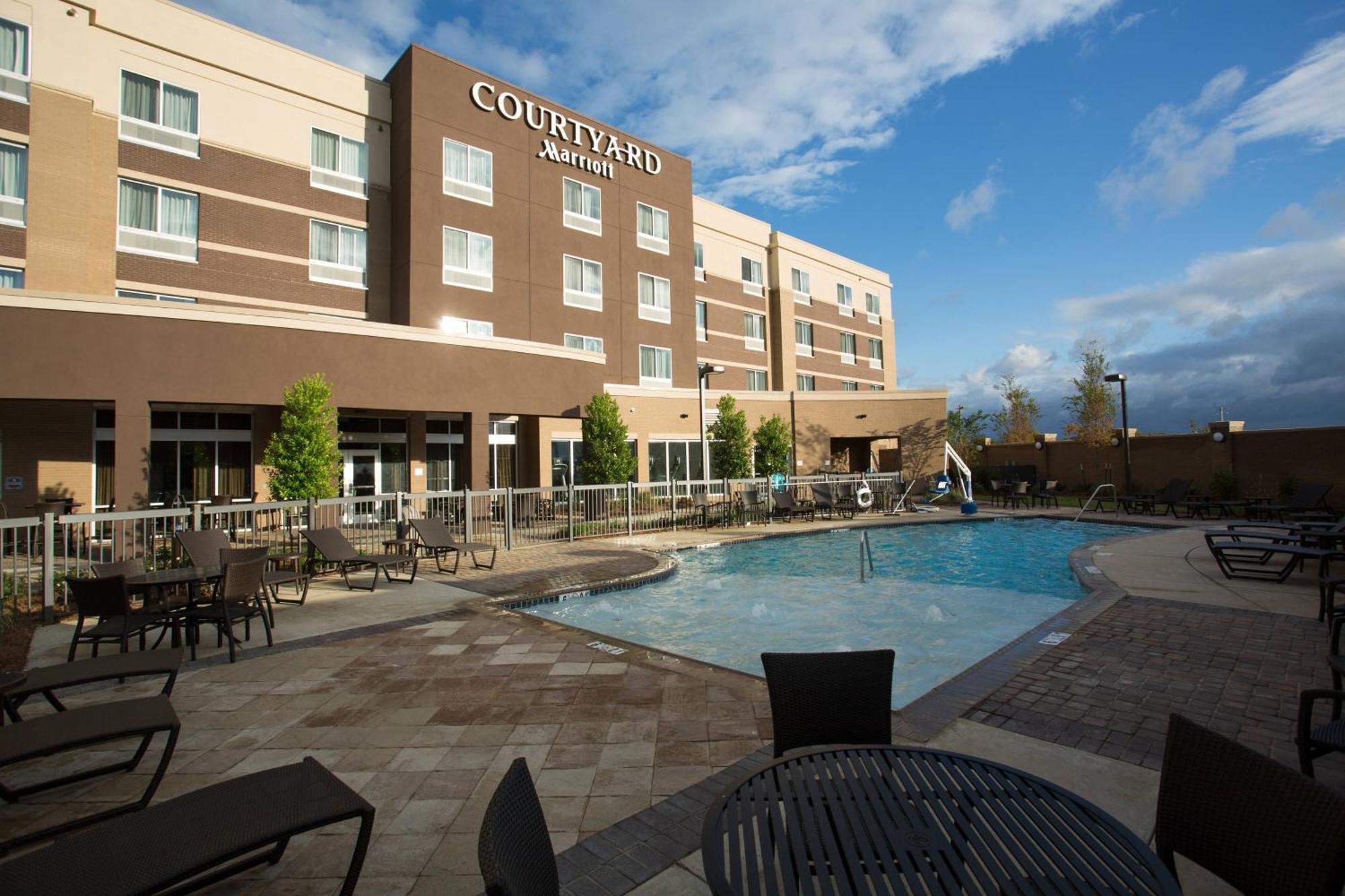 Courtyard By Marriott Starkville Msu At The Mill Conference Center Экстерьер фото