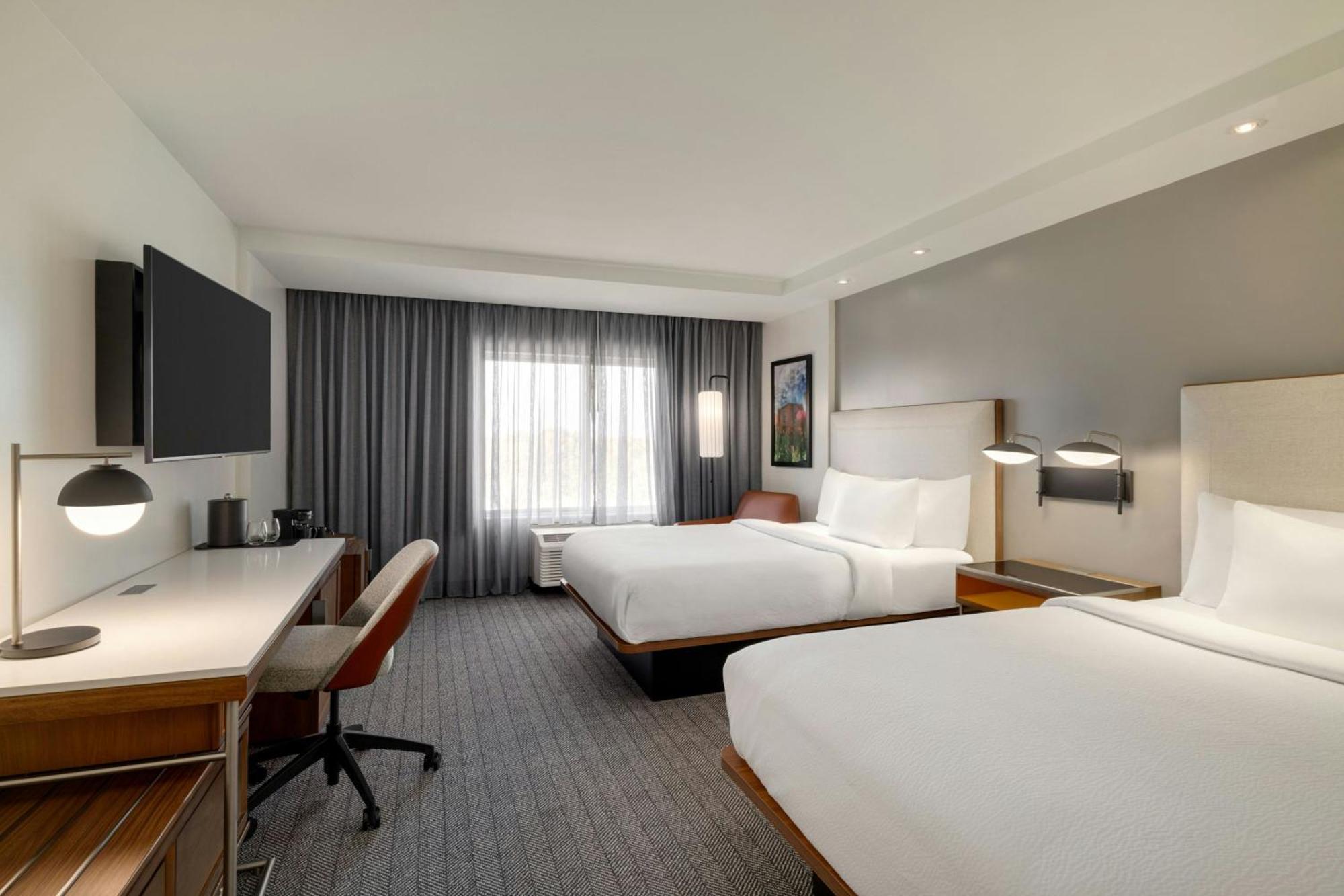 Courtyard By Marriott Starkville Msu At The Mill Conference Center Экстерьер фото
