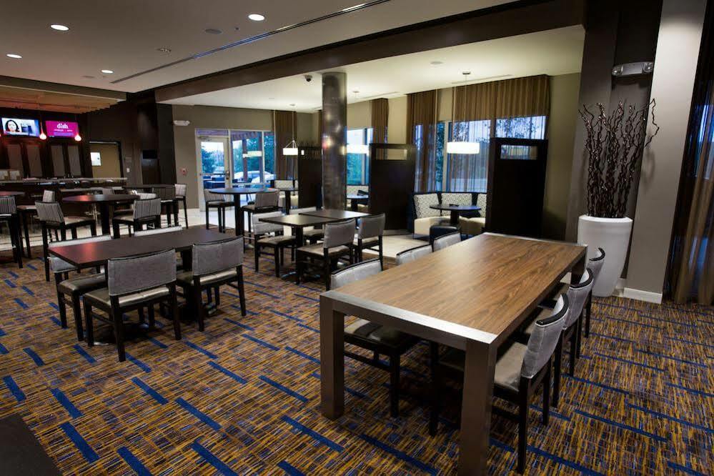 Courtyard By Marriott Starkville Msu At The Mill Conference Center Экстерьер фото